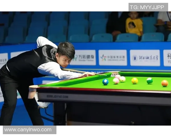 台球技巧与策略全解析 从基础到进阶让你成为桌球高手 台球技巧与策略全解析 从基础到进阶让你成为桌球高手